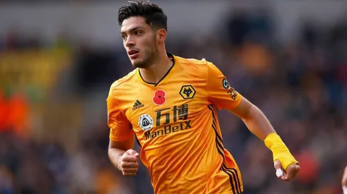 Juventus se relame: Wolves le bajó el precio a Raúl Jiménez