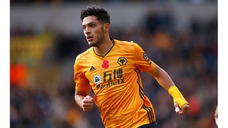 Juventus se relame: Wolves le bajó el precio a Raúl Jiménez