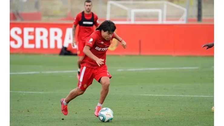 Luka Romero entrenando en Mallorca.