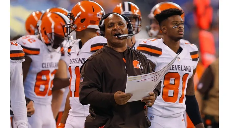 Hue Jackson en Cleveland Browns.