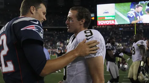Drew Brees y Tom Brady mostrándose respeto en la NFL.