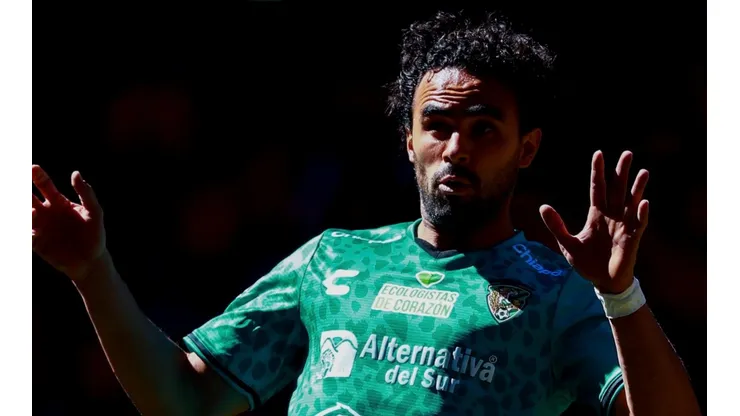 Esqueda denuncia robo al América y a Santos