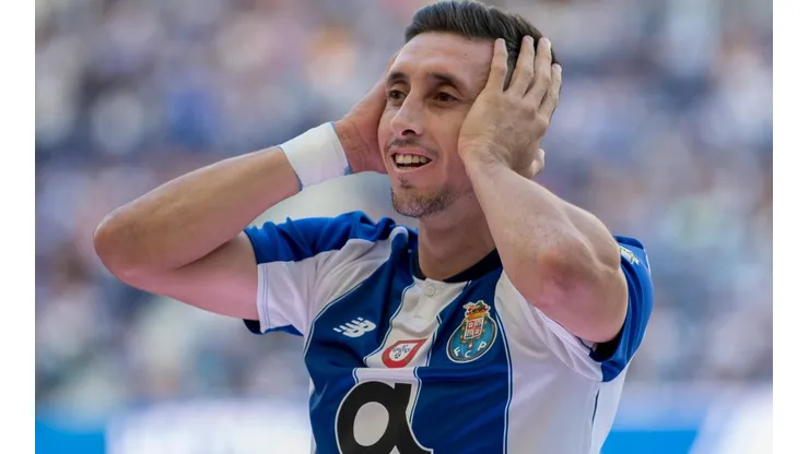 Insólito: Héctor Herrera es usado en campaña presidencial