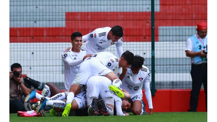 Vuelta a los entrenamientos para Atlas