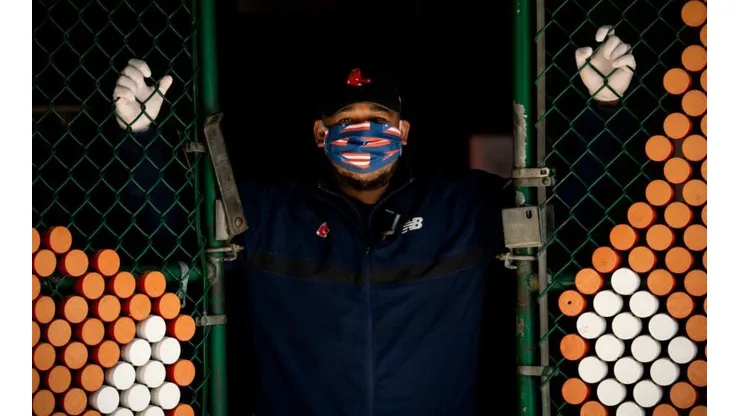 Trabajador de los Red Sox. Foto: Getty.