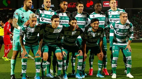 Santos informó que fueron dado de alta varios elementos del primer equipo.