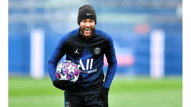 Neymar entrenando en Paris Saint-Germain.