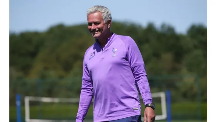 José Mourinho, entrenador de Tottenham Hotspur.