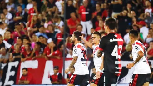 Foto de Ignacio Scocco enfrentando a River.