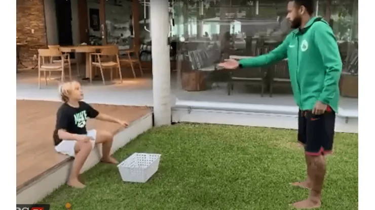 Neymar troleó a su propio hijo y subió el video a Instagram