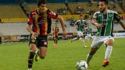 Adrián Villalobos en su debut con Leones Negros (Foto: Twitter @LeonesNegrosCF)