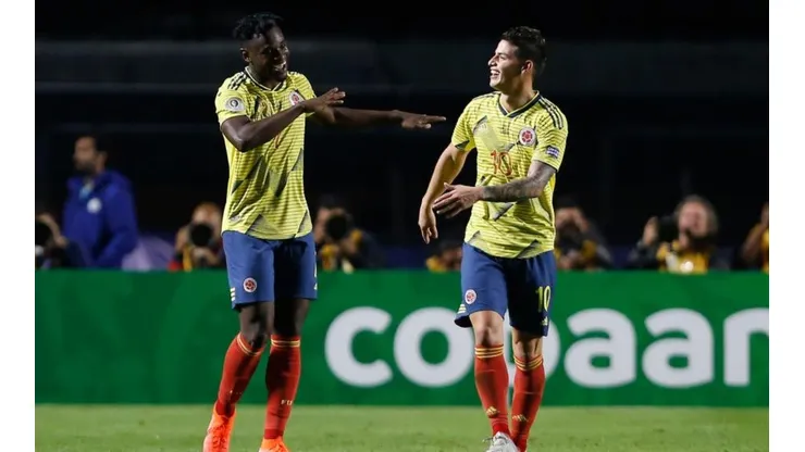 Duván Zapata y James Rodríguez, juntos en la Selección Colombia.