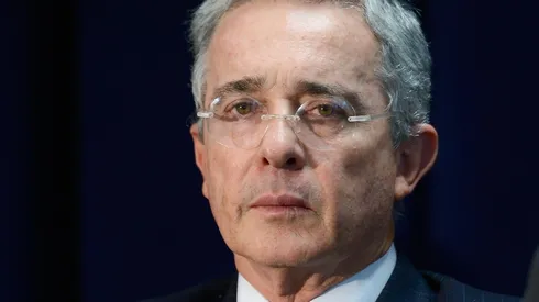 Uribe sigue metido en el fútbol: propone que se televisen los entrenamientos