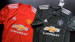 Foto de las nuevas camisetas de Manchester United.
