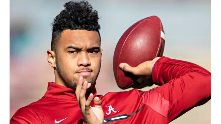 La polémica decisión que tomarían los Dolphins con Tagovailoa