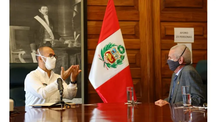 Víctor Zamora es el ministro de Salud del Perú.