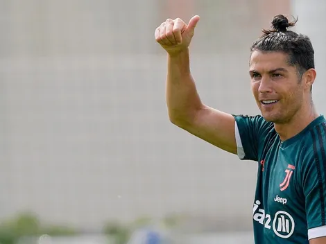 Cristiano Ronaldo se tomó una selfie, la subió a las redes y preguntó: "¿Aprobado?"