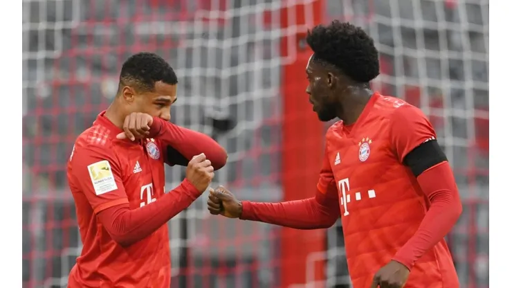Frankfurt hizo todo bien y todo mal en 45': Bayern Múnich le metió cinco