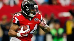 Freeman lanza amenaza si no encuentra equipo