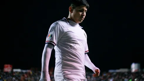 No dan las cuentas: Chivas habría mentido con el contrato de la Chofis