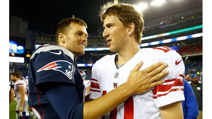 El reencuentro de Brady con Manning en las redes sociales