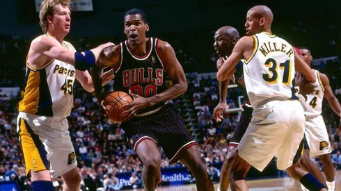 Robert Parish jugó con Michael Jordan en los Bulls en 1997