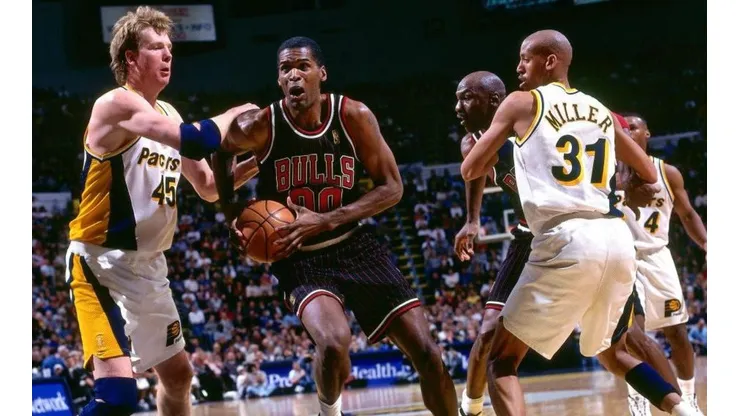 Robert Parish jugó con Michael Jordan en los Bulls en 1997