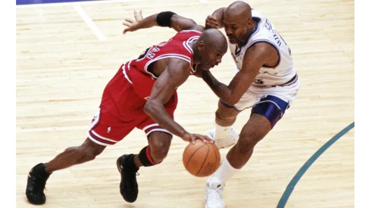 Eres el árbitro de ‘El Último Tiro’: ¿le cobrarías falta a Jordan?