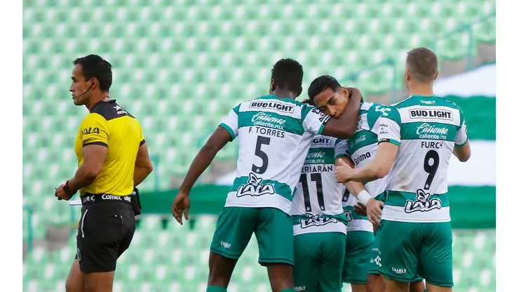 Habría cuatro casos positivos más en Santos Laguna