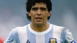 Cuando Diego Maradona posó con la de América.