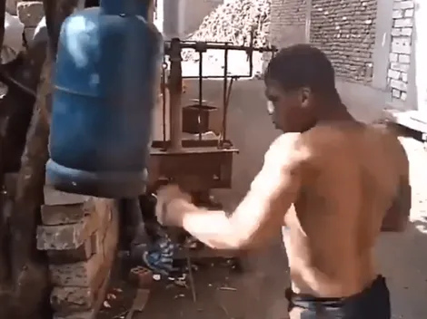 Ha nacido el nuevo Mano de Piedra: en vez de saco, utiliza un tubo de gas