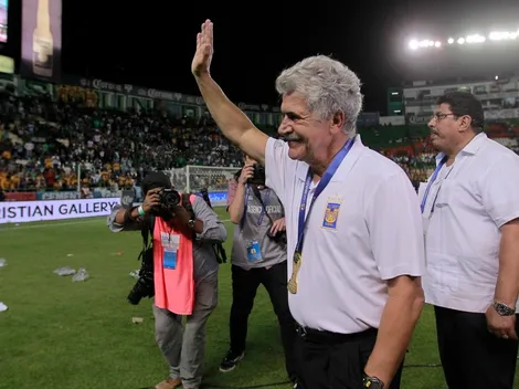 En honor a Ricardo Ferretti, Tigres modificó su escudo