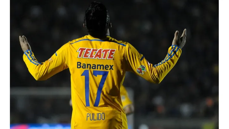 Alan Pulido, resentido con Tigres