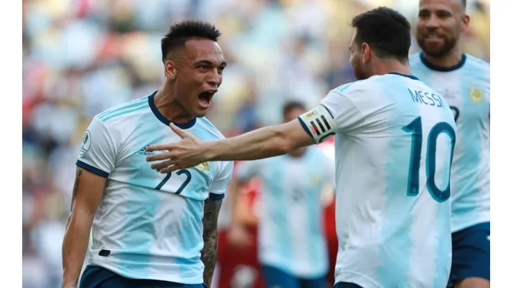 Messi y Lautaro Martínez en la Selección Argentina.