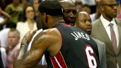 LeBron y Jordan se saludan. Foto: Getty.