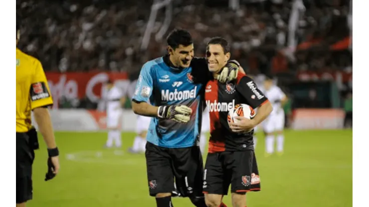El momento exacto en el que Guzmán le cuenta el chiste a Maxi.
