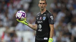 Monterrey busca en Chivas al portero para reemplazar a Barovero