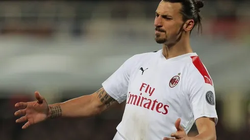 Zlatan Ibrahimovic no continuaría jugando en Milan.