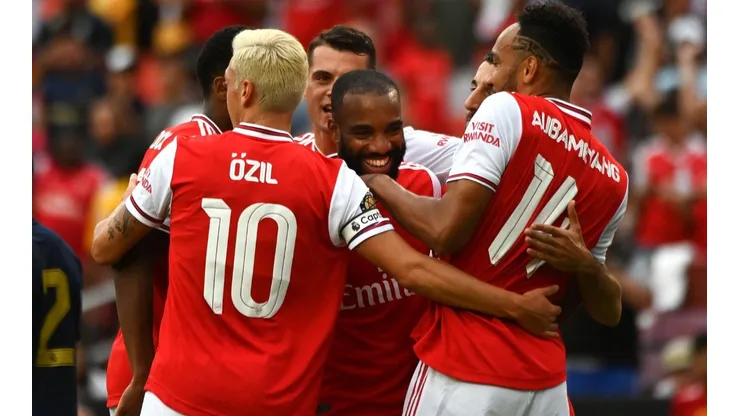 Descubren a figura del Arsenal consumiendo drogas