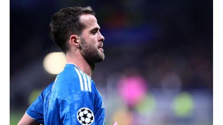 Miralem Pjanic, exquisito mediocampista bosnio.