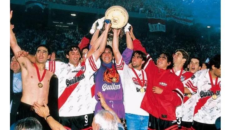 Berti en la conquista de la Supercopa en 1997.