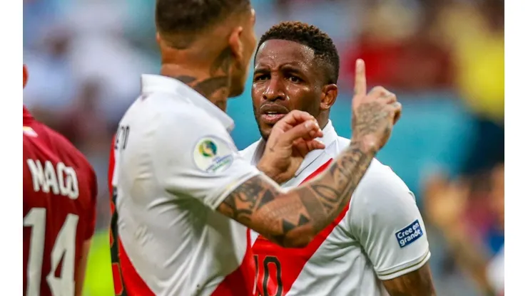 Mala noticia: Jefferson Farfán dio positivo de coronavirus