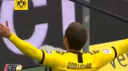 Thorgan Hazard hizo el 3-0 del Dortmund y festejó como si hubiese hinchas
