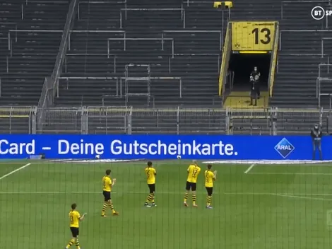 Los jugadores del Dortmund saludaron a los hinchas invisibles