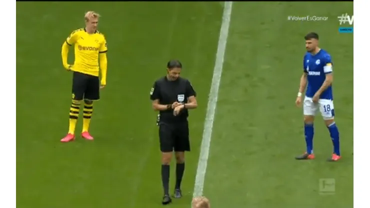 Foto captura del inicio del clásico.