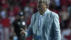 Nuevo ataque a Jorge Luis Pinto: "Tiene más personalidad mi perro"