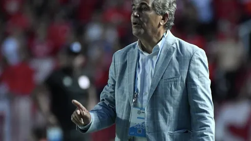 Nuevo ataque a Jorge Luis Pinto: "Tiene más personalidad mi perro"