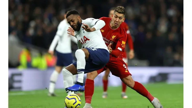 Danny Rose con la camiseta de Tottenham.