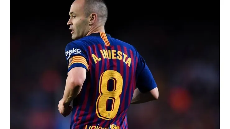 Andrés Iniesta fue dirigido por Gerardo Martino, a quien le deseó suerte al mando del Tri