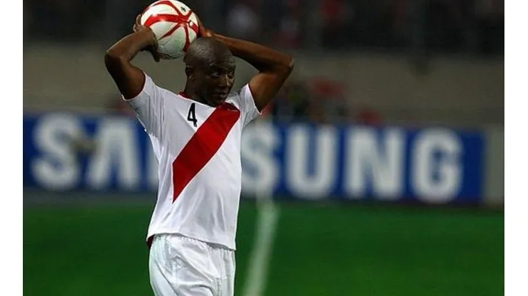 Herrera jugó en la Selección para las eliminatorias de Brasil 2014.